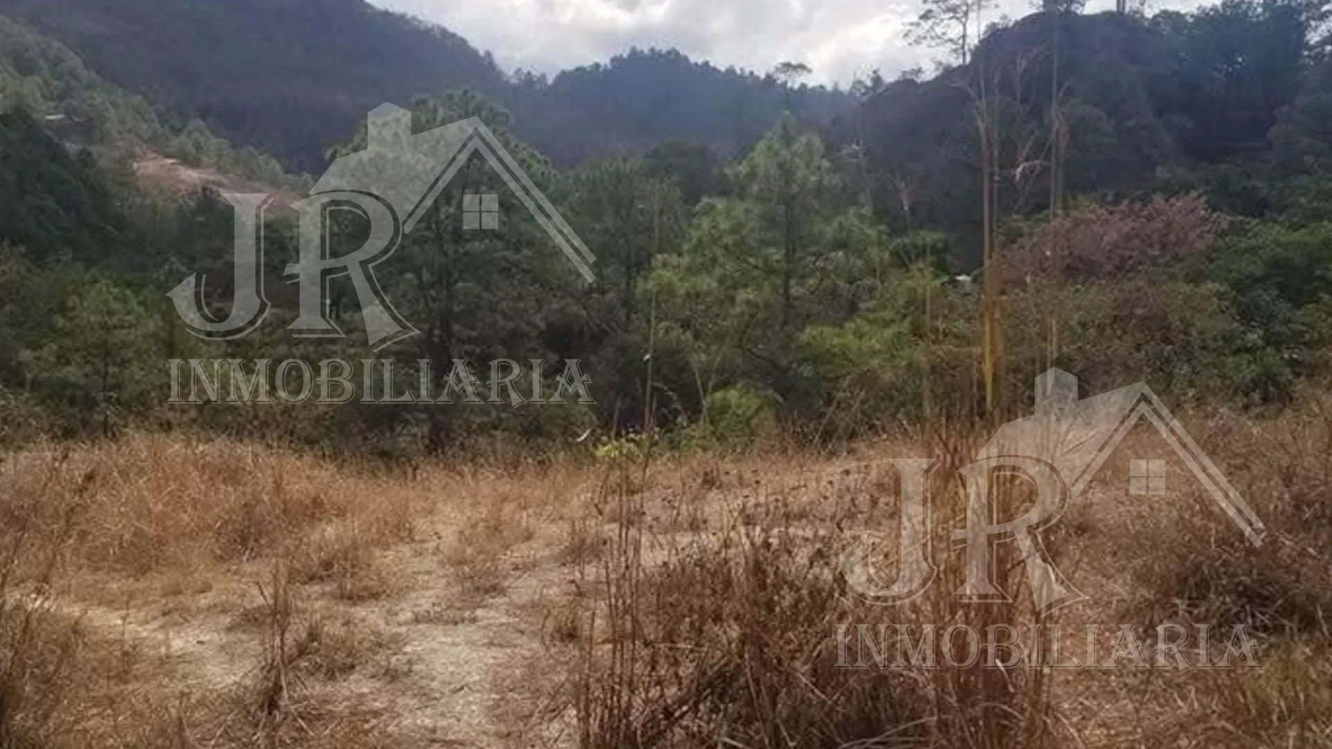 Se Vende Terreno en Perquín